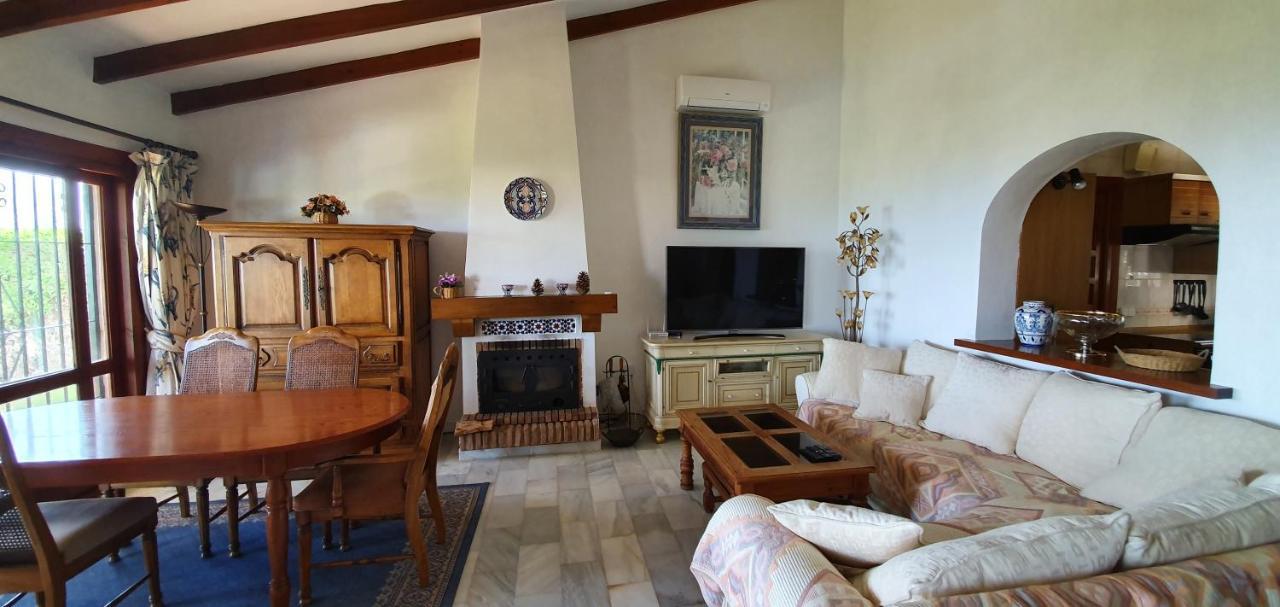 Sea View Villa With Pool, Near Beach In Calahonda, Marbella Area Михас Экстерьер фото